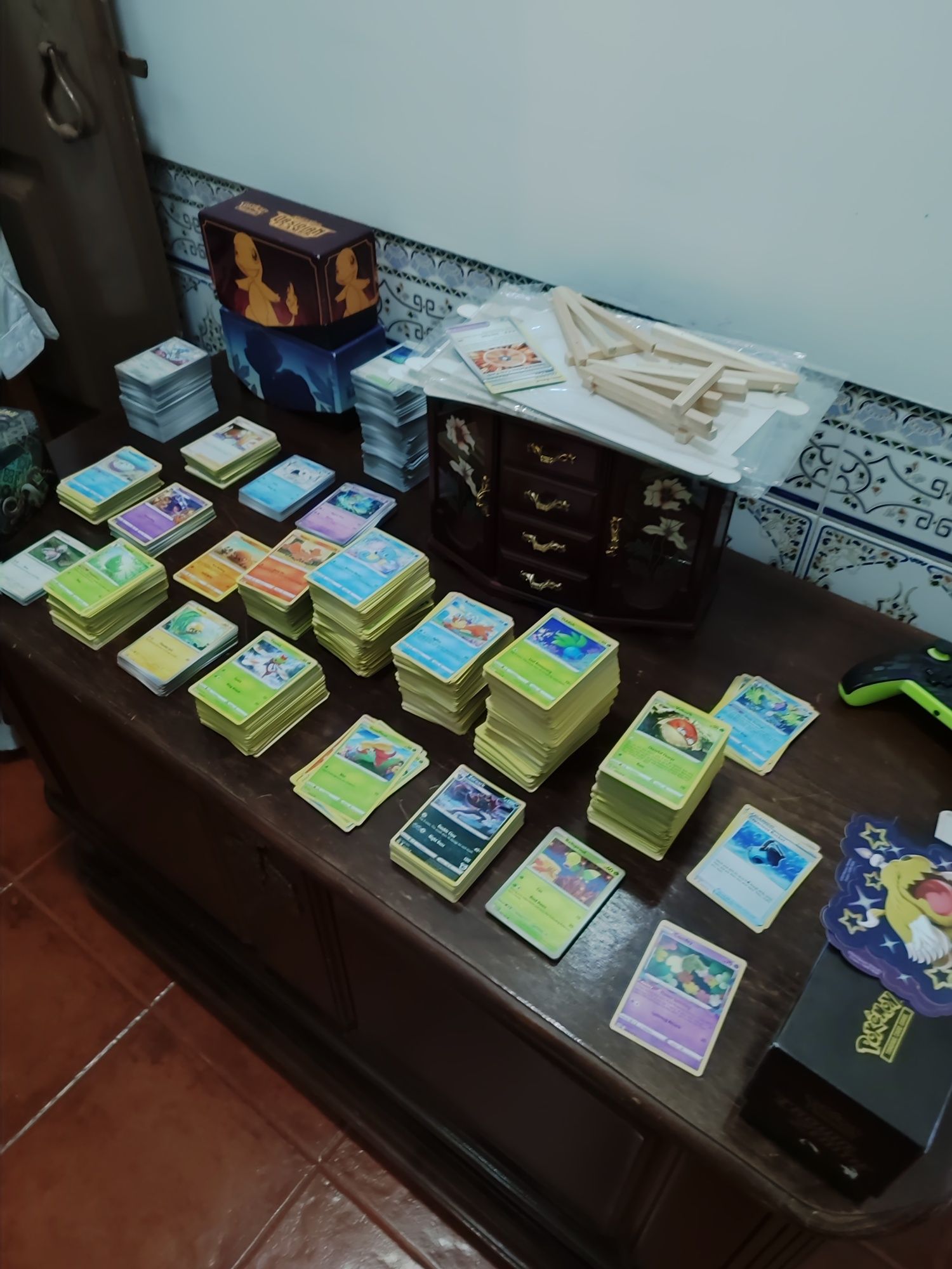 2500+ cartas Pokémon em excelente estado!