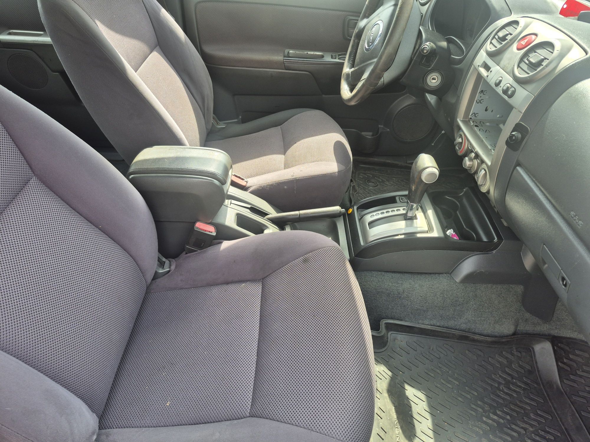 Isuzu d max .3.0 tdi automat. Rama ladna