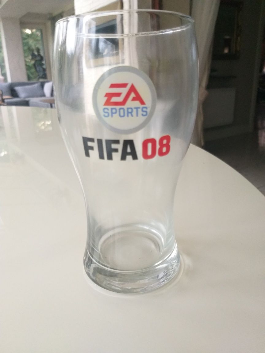 Kufel Szklanka kubek Fifa 08 EA Sports z logo dla fana fify

Stan bard