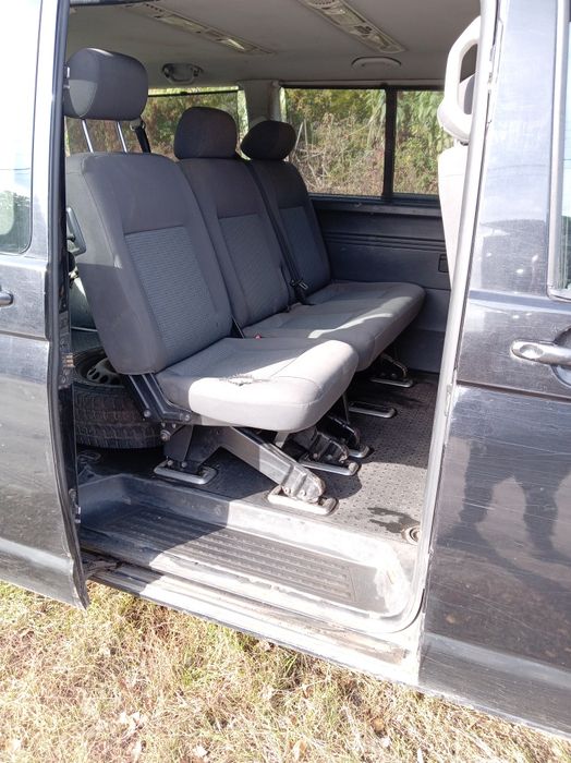 Volkswagen Multivan на бойовому ходу