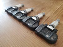 NOWE Czujniki ciśnienia kół opon BMW F20 F21 F45 46 F30 F31 F48 X5 F15