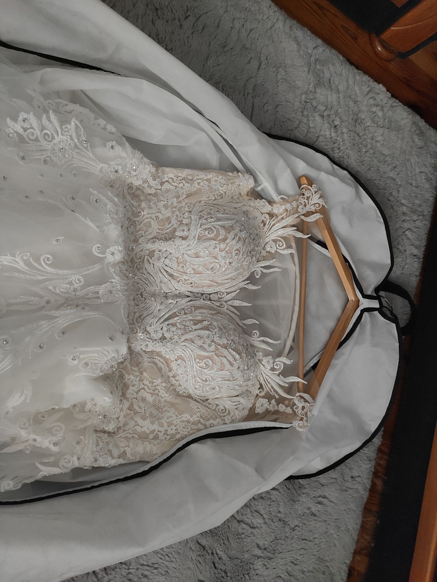Suknia ślubna Luxuary