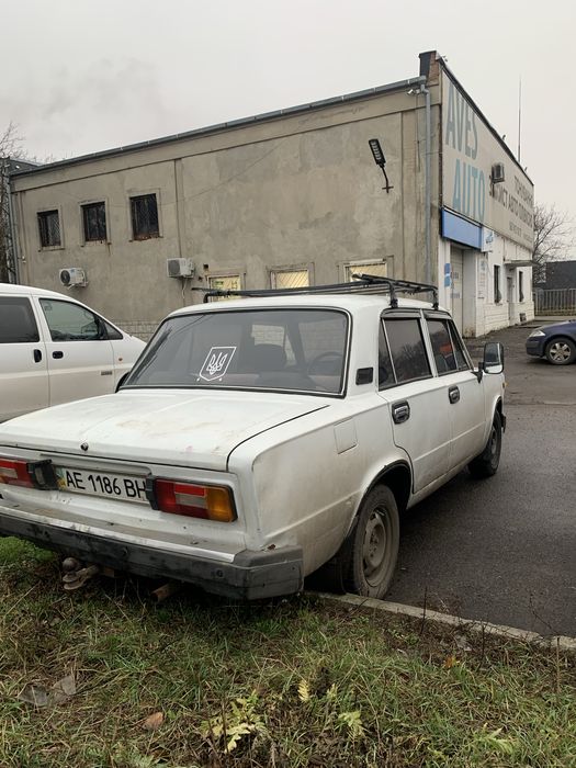 Автомобіль ВАЗ 2106