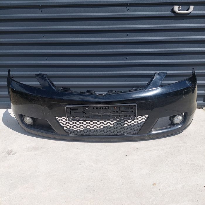 Бампер передній Mazda 5.