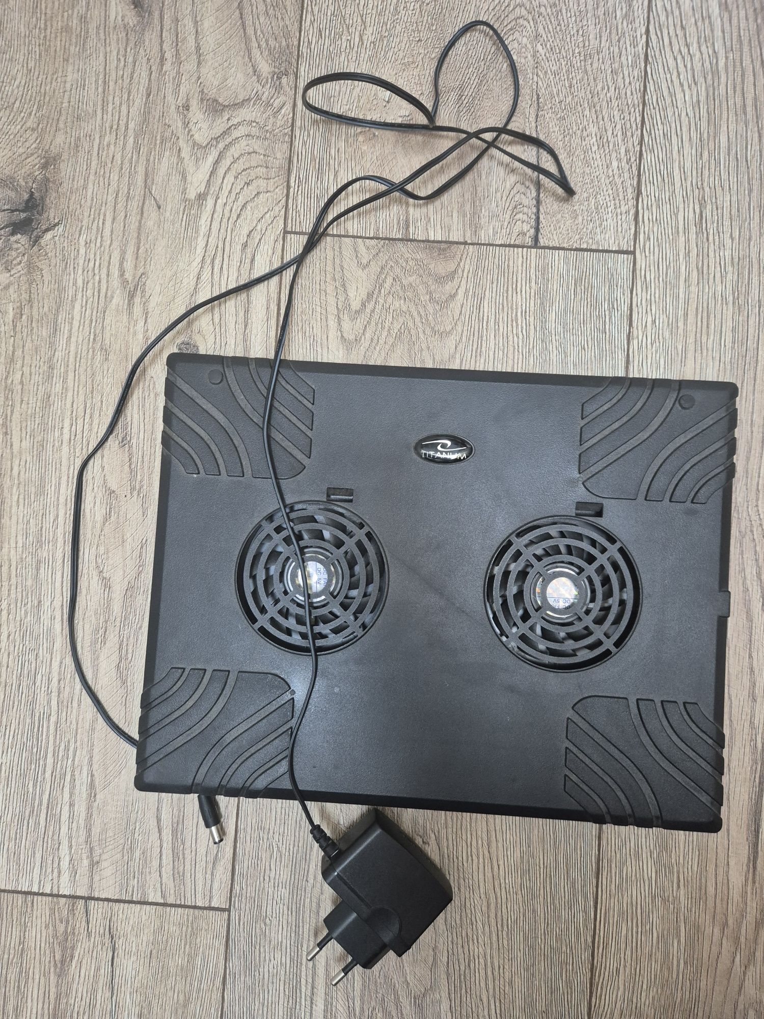 Chłodząca podstawka pod notebook,  laptopy