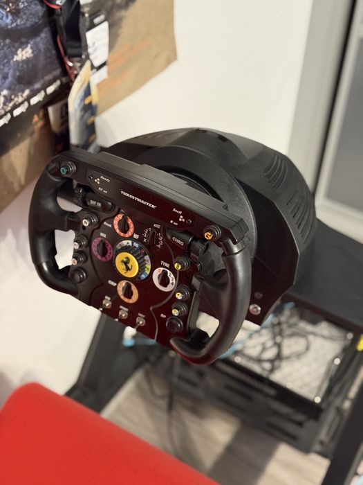 Kierownica thrustmaster f1 ferrari sim simracing baza manipulatory