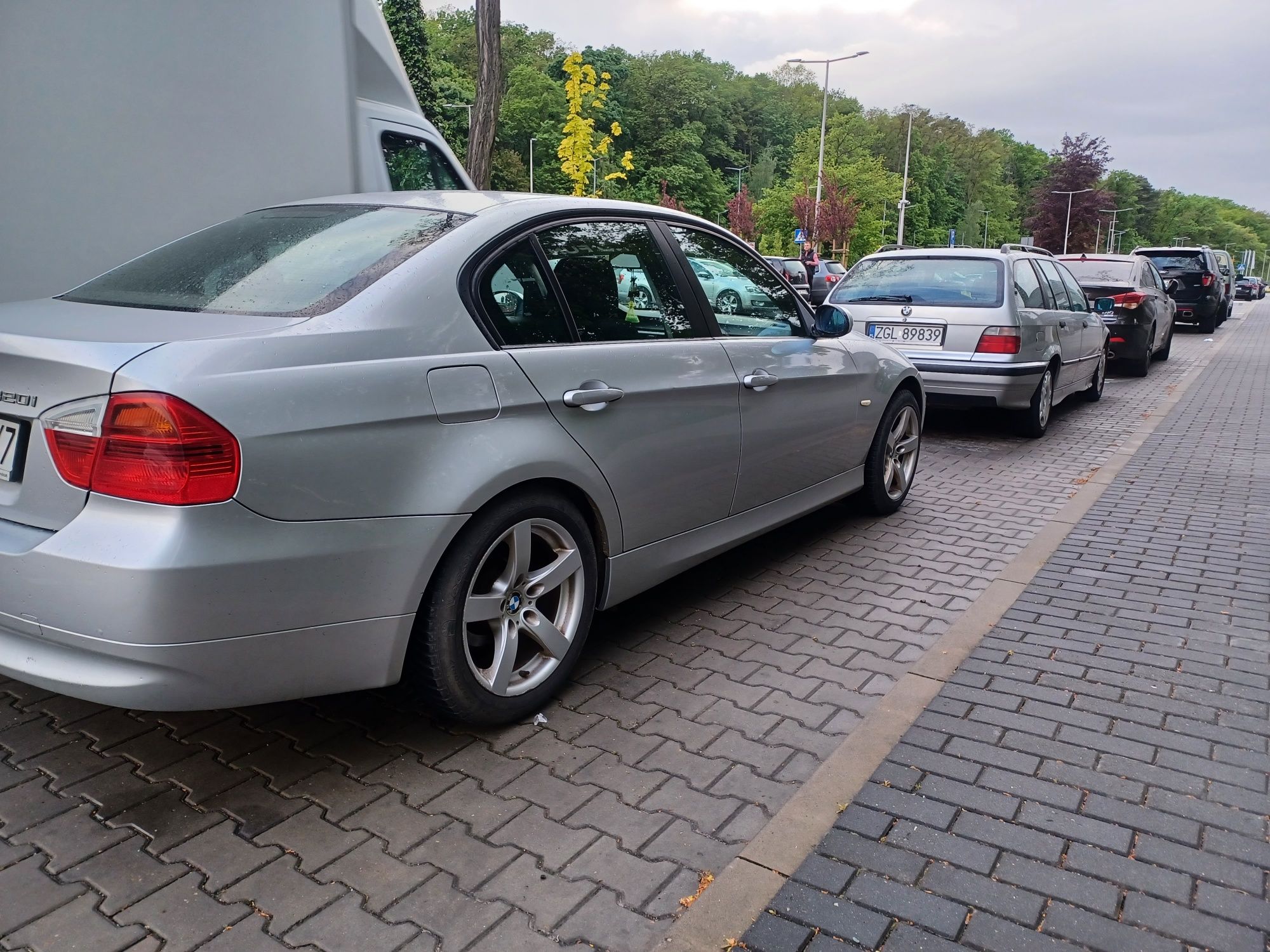 Bmw e90 320i sedan 150Km