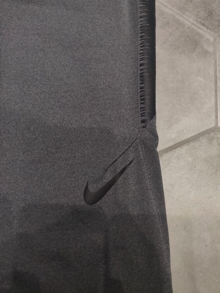 Спортивные штаны Nike Size XS 158/170 Original