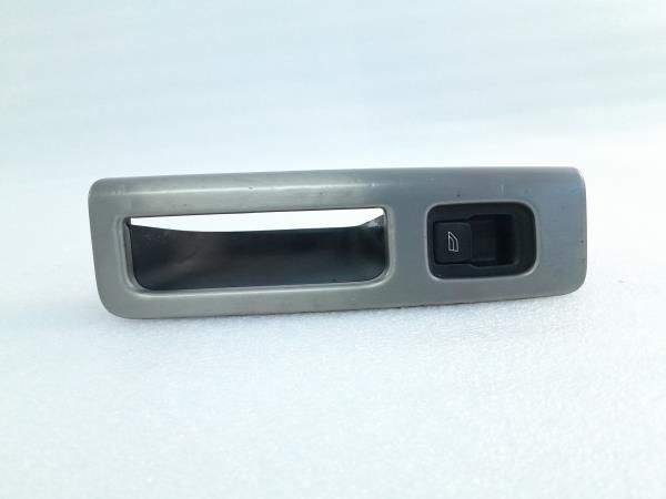 Comando / botão / interruptor vidros trás direito VOLVO V50 (MW)