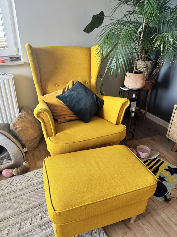 Fotel uszak żółty IKEA + podnóżek