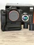 Camera Sony a7ll + Grip + 4 baterias (como nova)