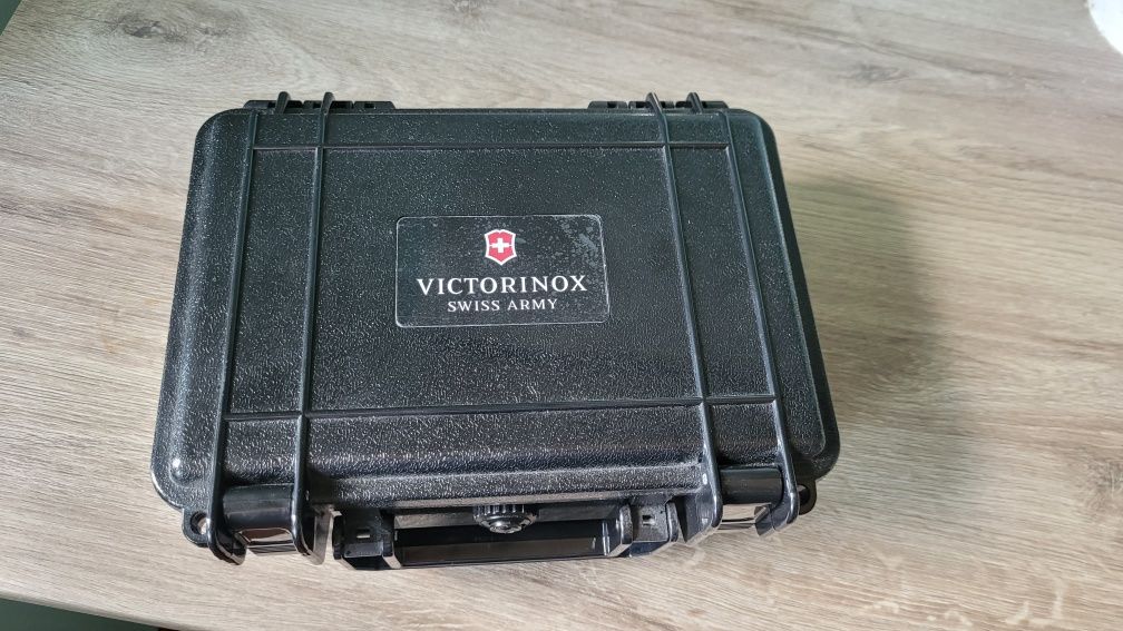 Sprzedan zegarek Victorinox Inox Carbon 43mm