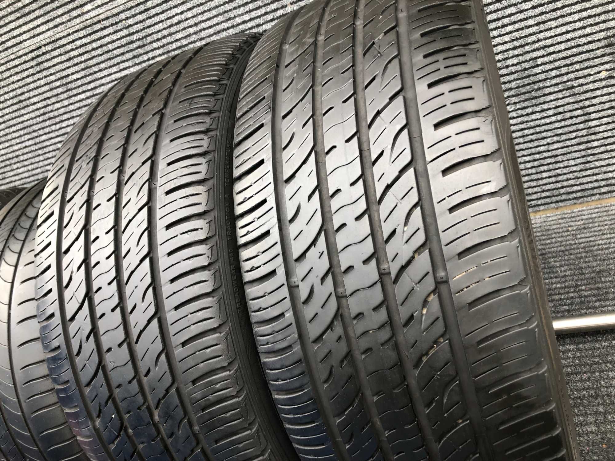 255/40 R20 Kumho