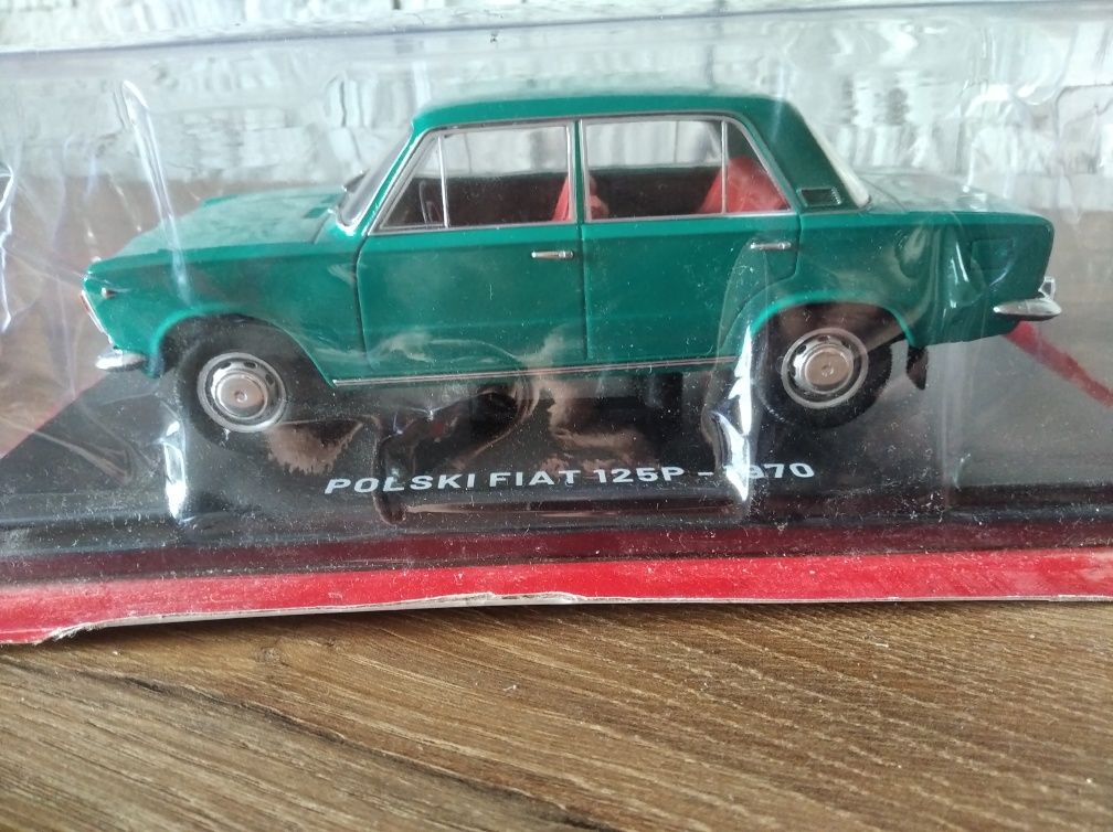 1:24 Fiat 125P  Hachette model mi