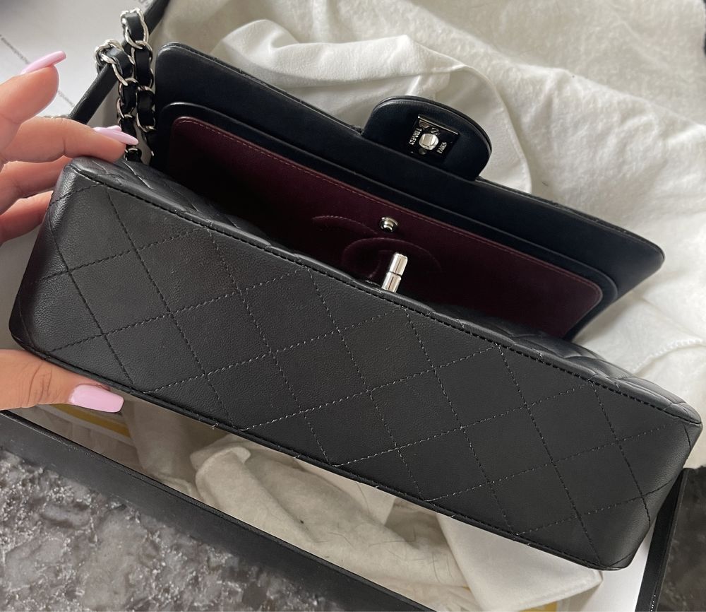 Oryginalna torebka Chanel Flap Bag Medium