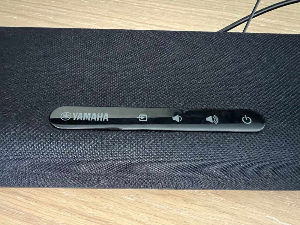 Soundbar Yamaha Sr-c20r como novo