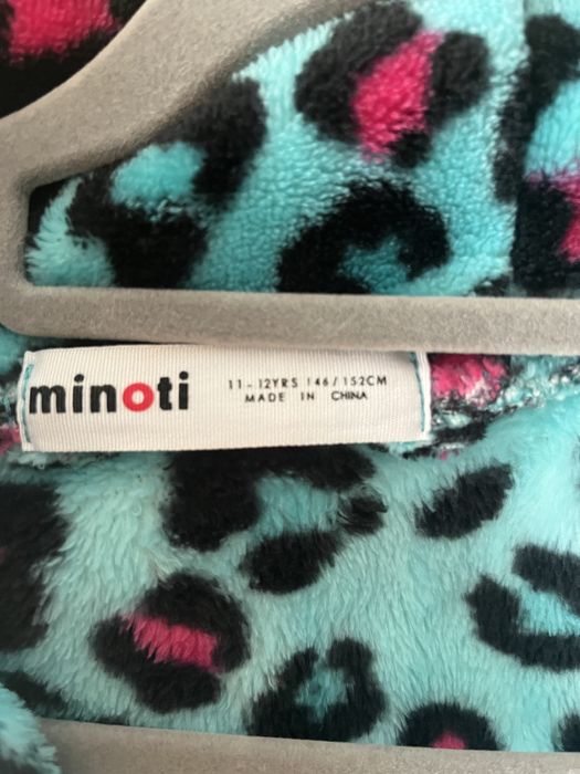 Szlafrok minoti puchaty j.nowy 146/152