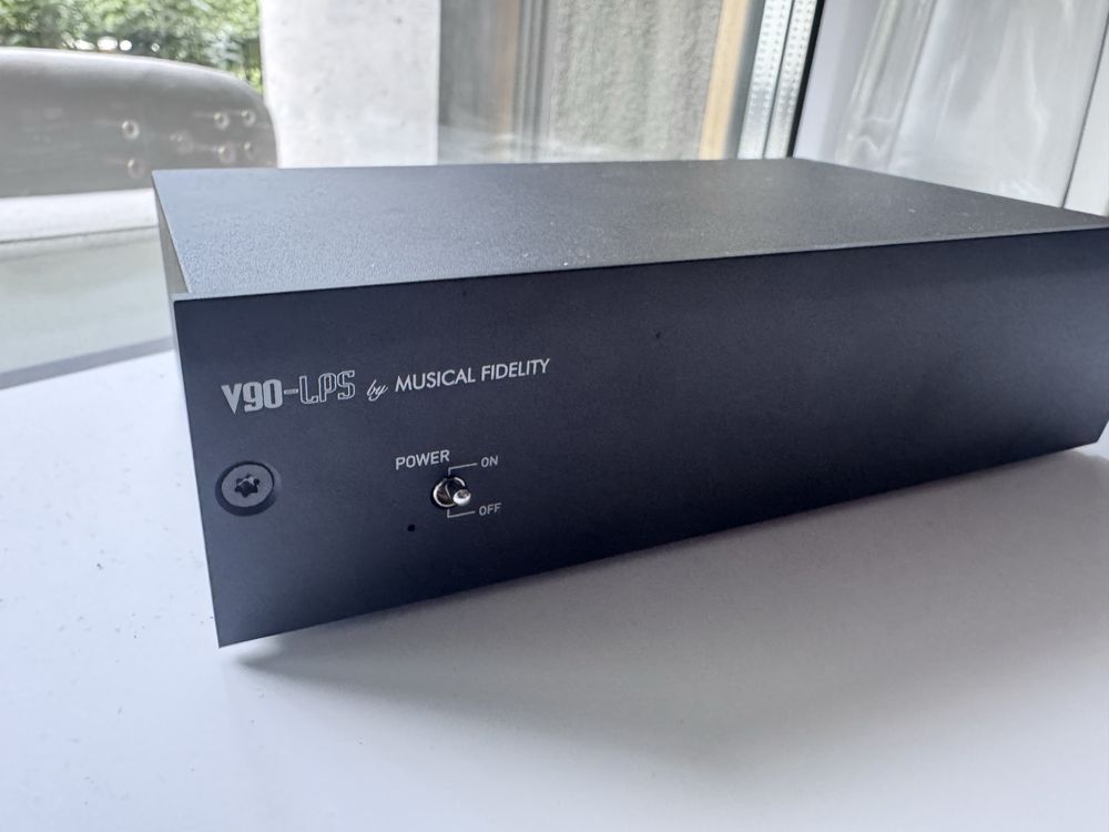 Przedwzmacniacz gramofonowy MUSICAL FIDELITY V90-LPS Czarny MM MC
