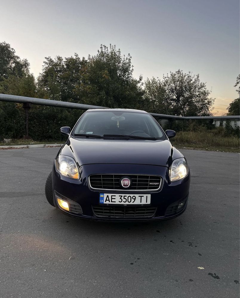 Продам автомобиль Fiat Croma