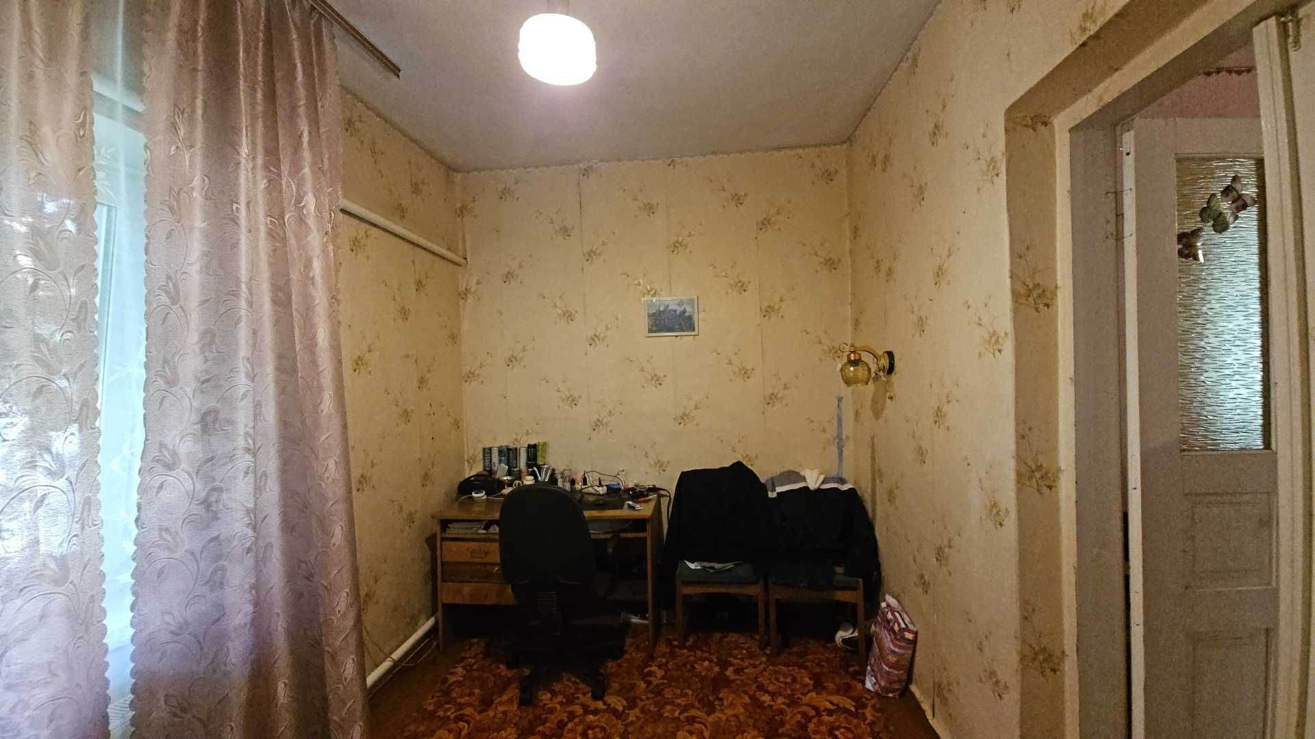 Цегляний будинок, в місті Яготин - всі комунікації. Є ВІДЕООГЛЯД