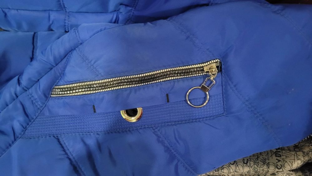 Зимова якісна куртка 42 р М- Л продам або обмін