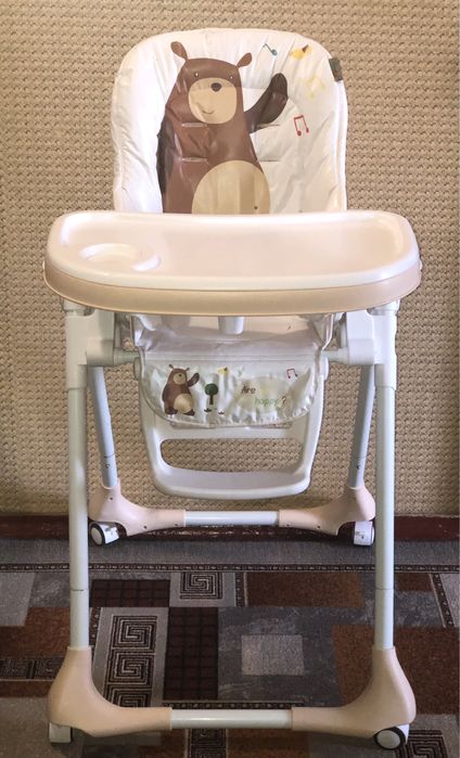 Дитячий столик для годування