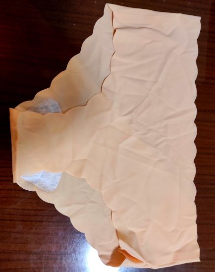 Жіноча білизна, труси L ,колір тілесний