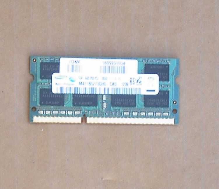Placas de RAM 4Gb e 1Gb  para portátil