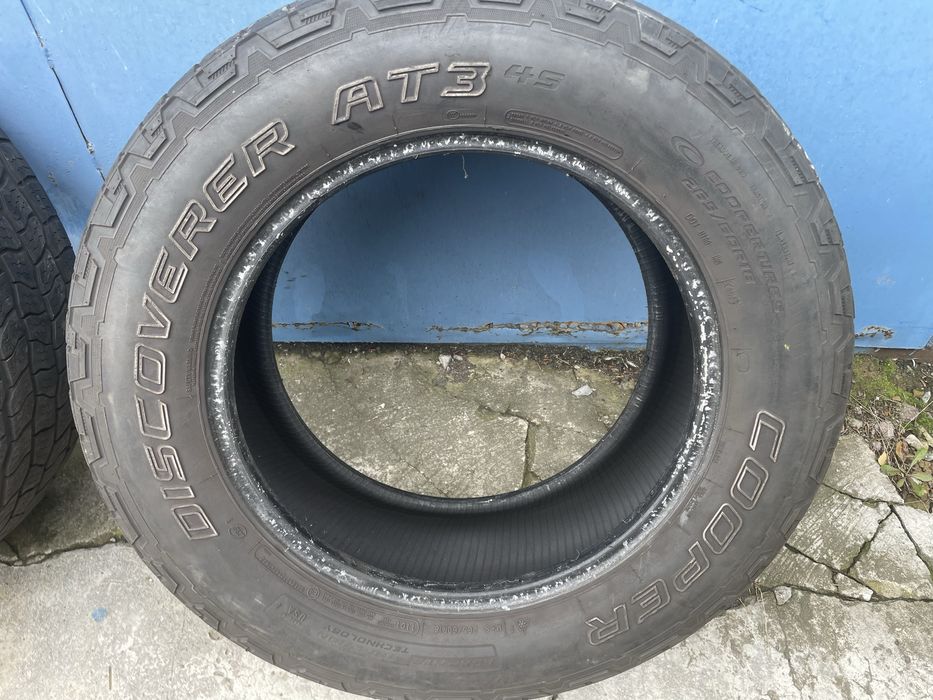 Продам гуму 265/60 R18 в гарному стані, залишок 5 мм. Рік випуску 2020