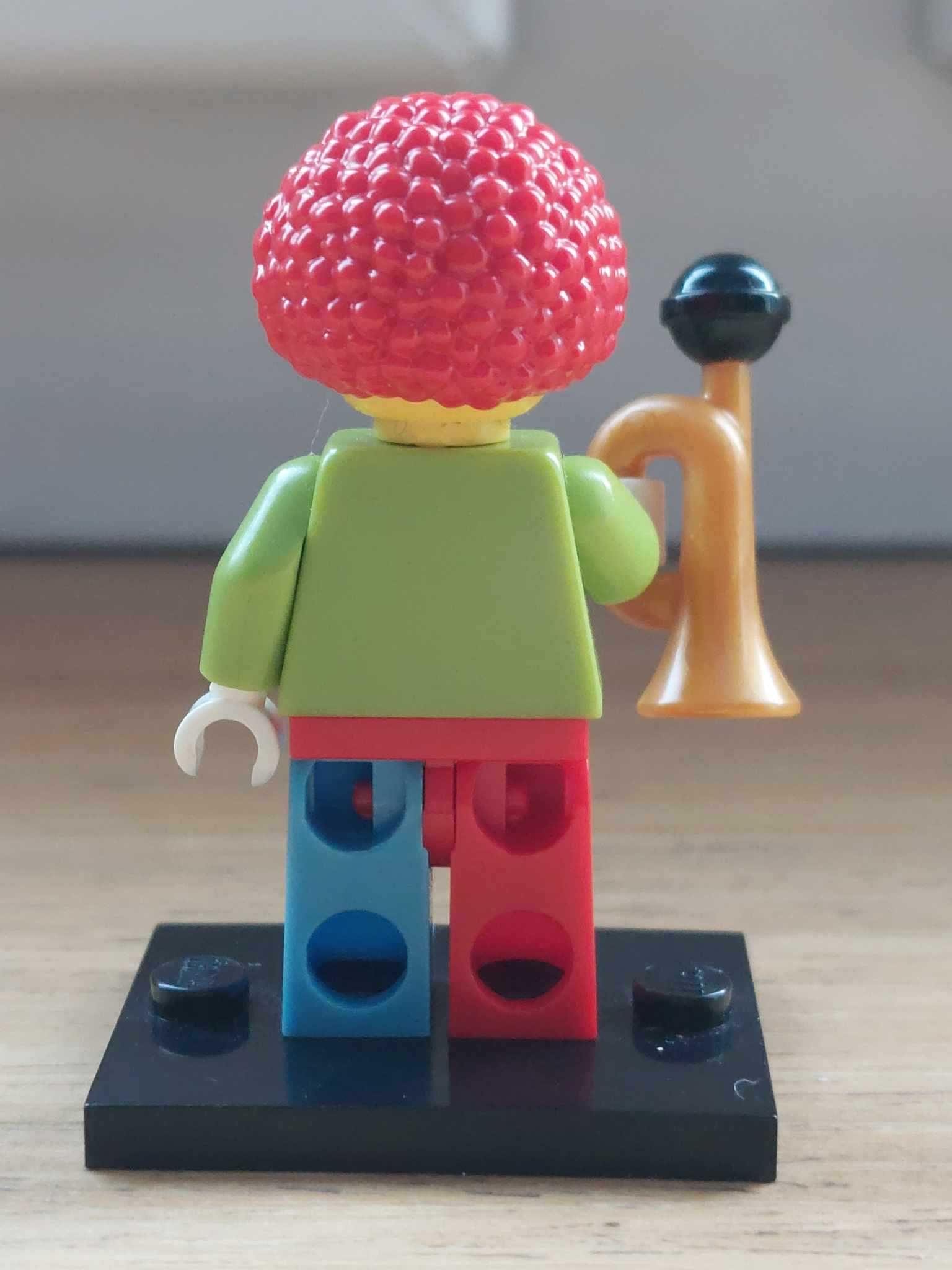 Lego Minifigure Seria 1 (set8683), Klaun Cyrkowy (Circus Clown) col004
