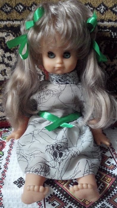 премиленькая кукла, ГДР, 38 см