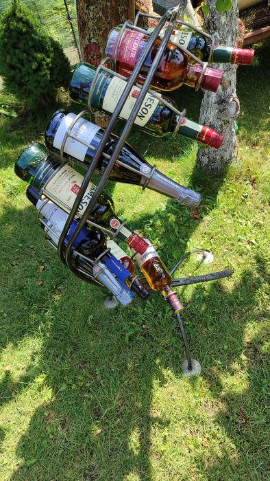 Стойка кованая  для вина