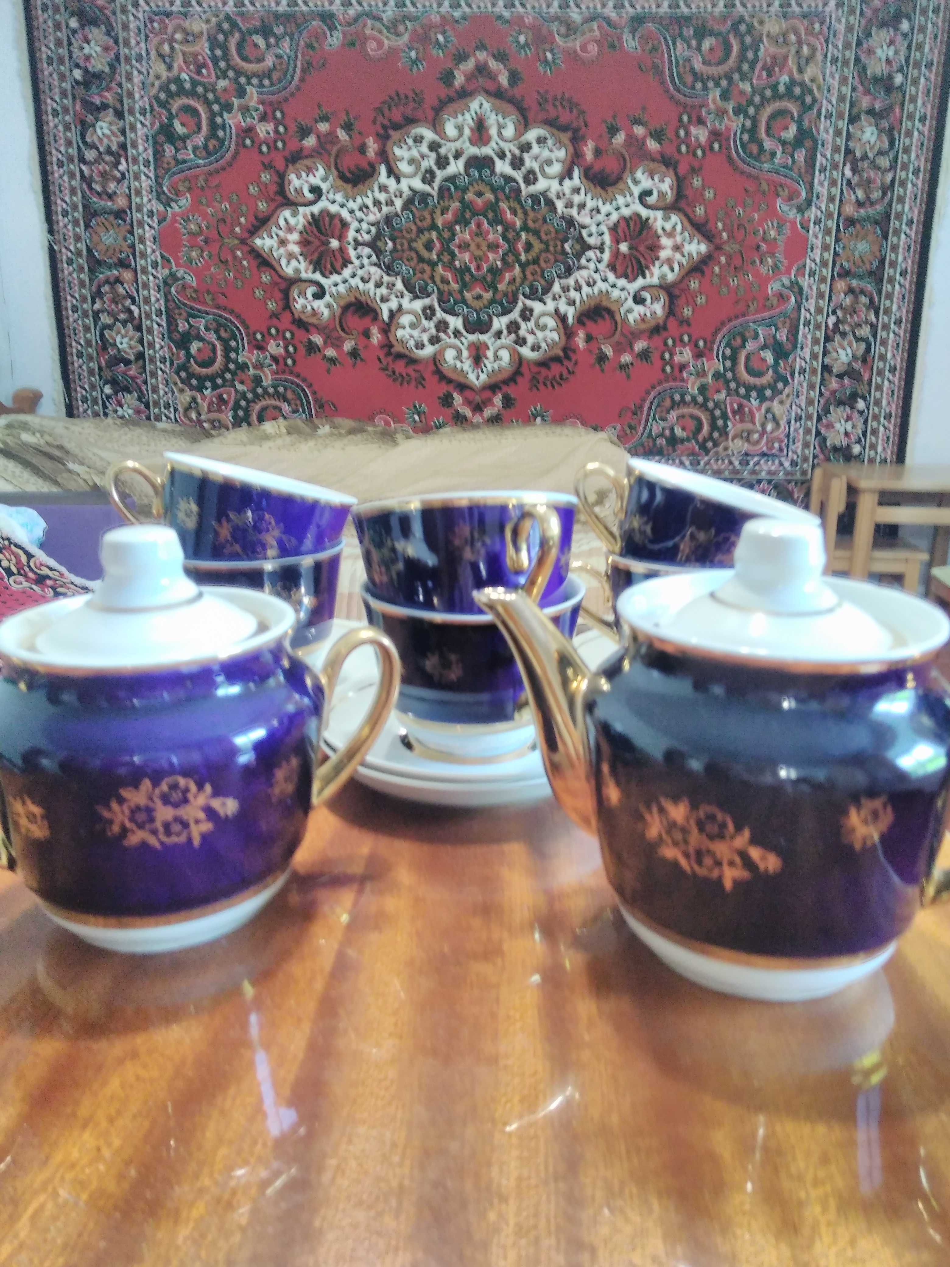 Сервиз чайный, темно-синий с золотом - новый, керамика, СССР.