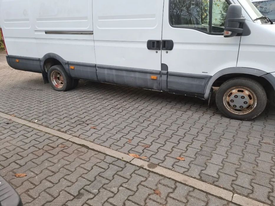 LISTWA KAROSERII IVECO DAILY III IV  99-13r.