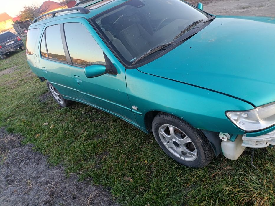 Розберу по запчастинам Пежо 306