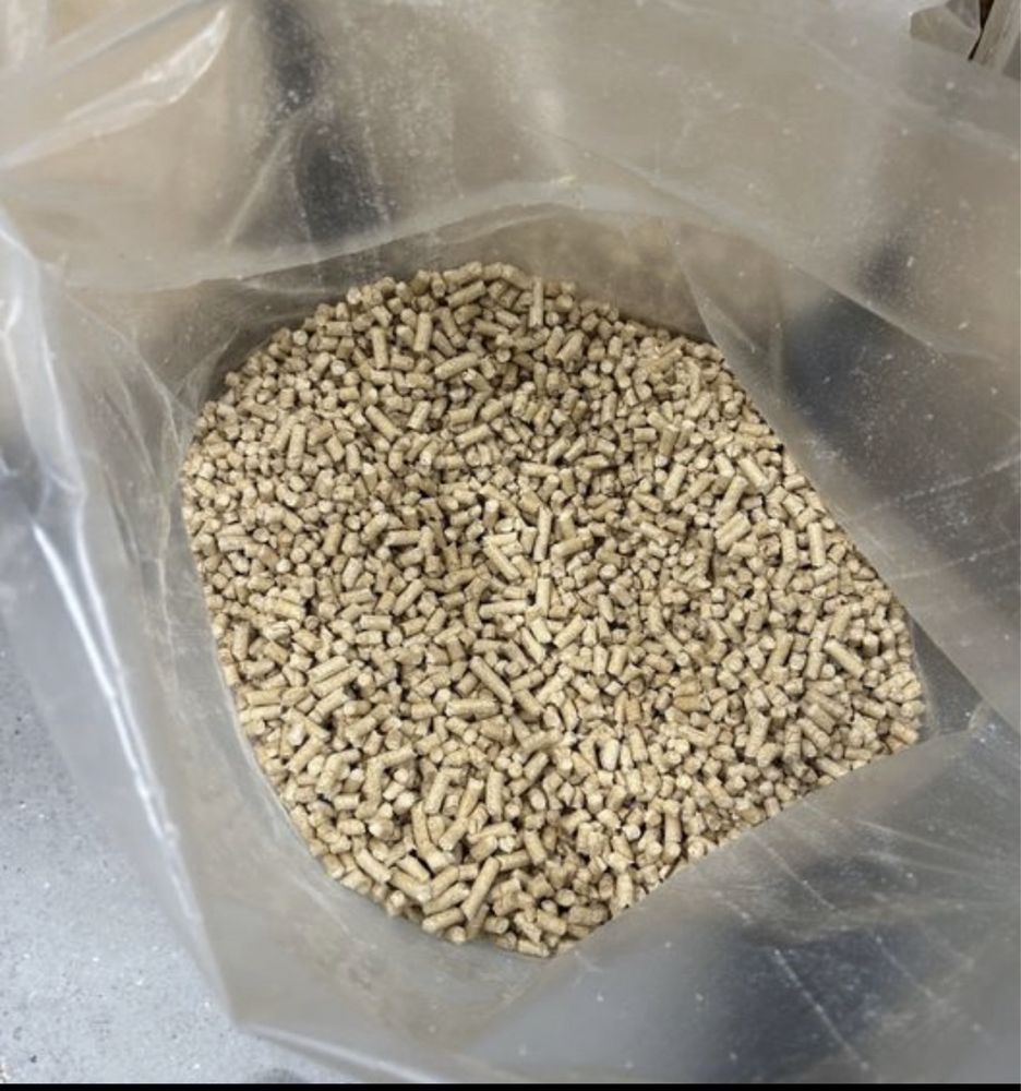 Zwirek pellet drewniany 20 kg