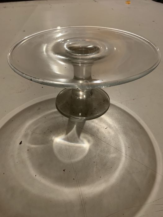 Patera szklana na nóżce 25cm na ciasto owoce