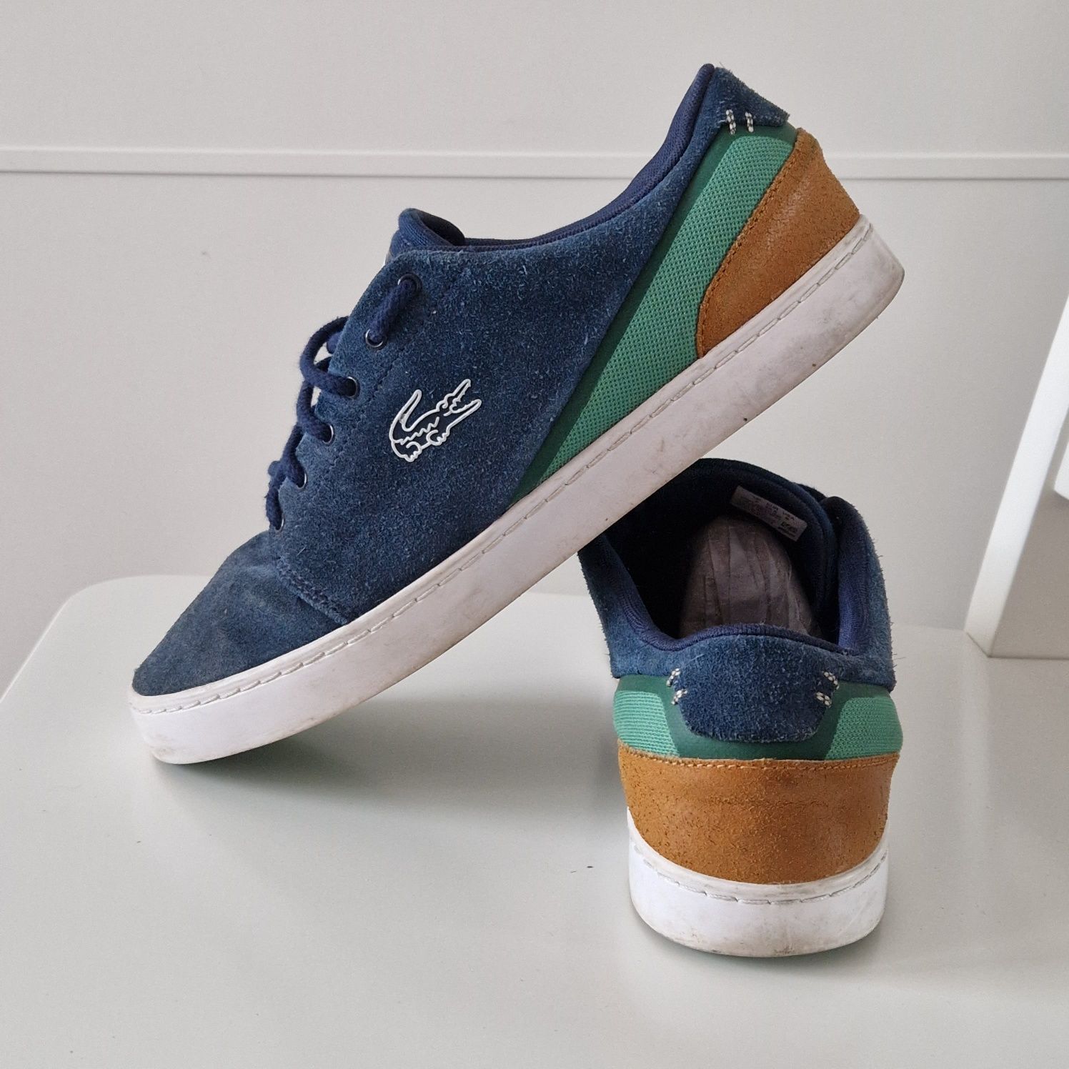 Sneakersy męskie Lacoste zamszowe rozmiar 40,5 UK 7