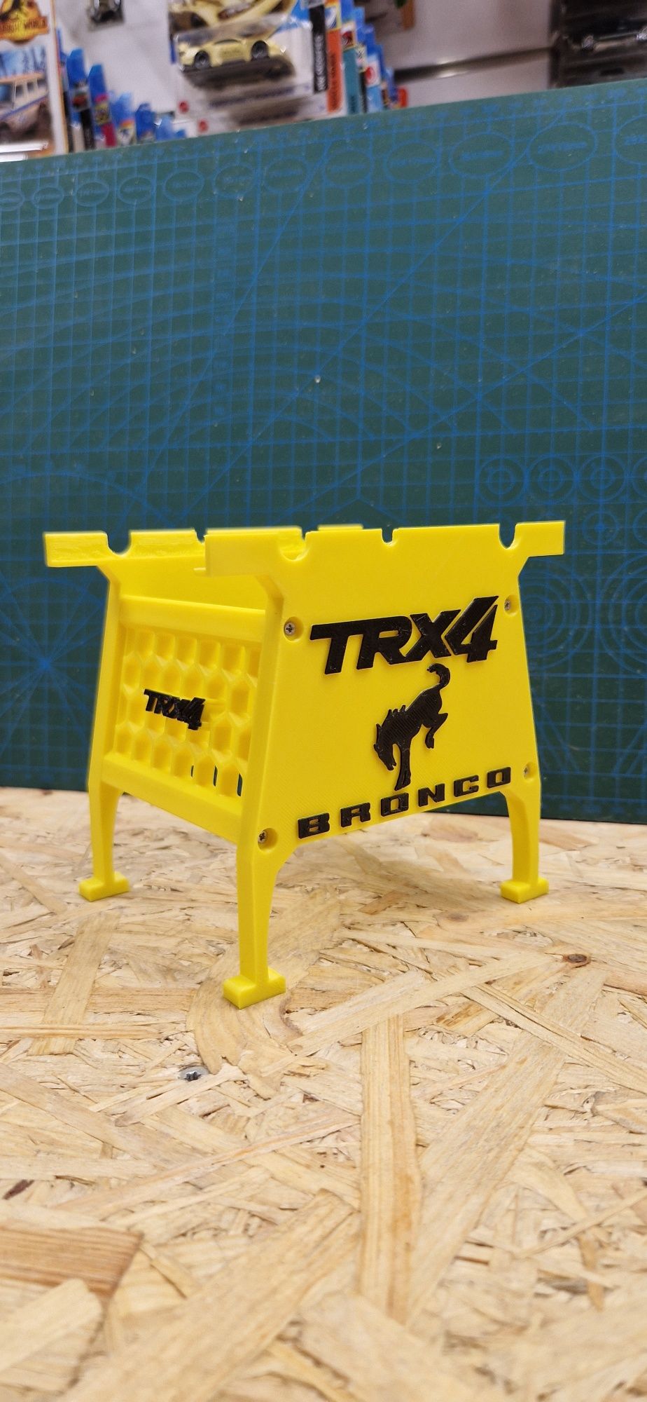 Stojak Traxxas Trx4 Defender Bronko Druk 3D