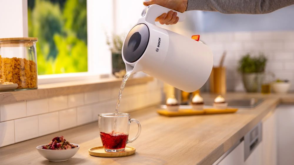 Czajnik elektryczny Bosch MyMoment 1.7l 2400 W TWK2M161