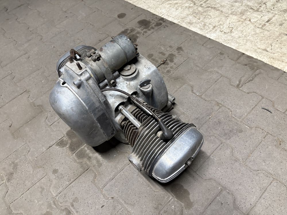 Ural M61 M72 k-750 dniepr mw iz irbit gazniki silnik pradnica czesci