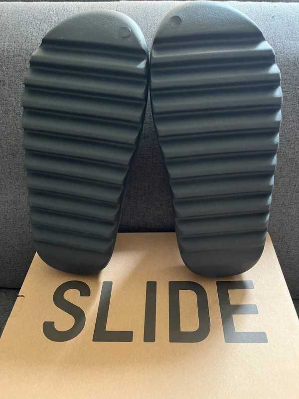 Yeezy Slide Onyx zupełnie nowe czarny buty R.44