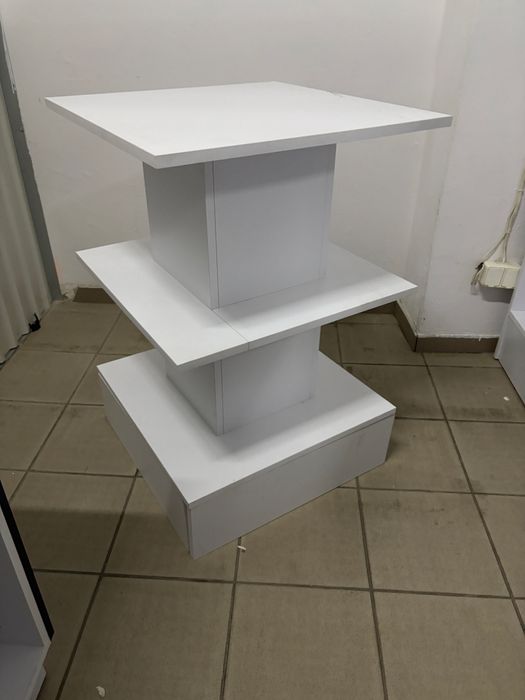Sprzedam wyspę/regał na ekspozycje towaru