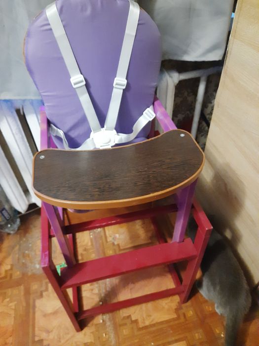 Детский стульчик для кормления