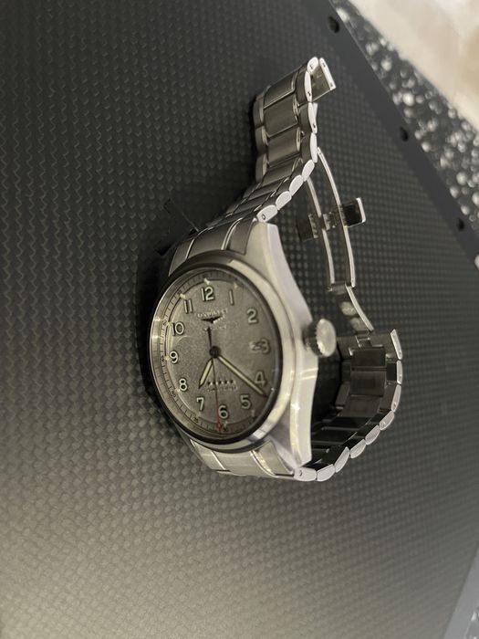 Longines Spirit, 42мм, L3.811.4