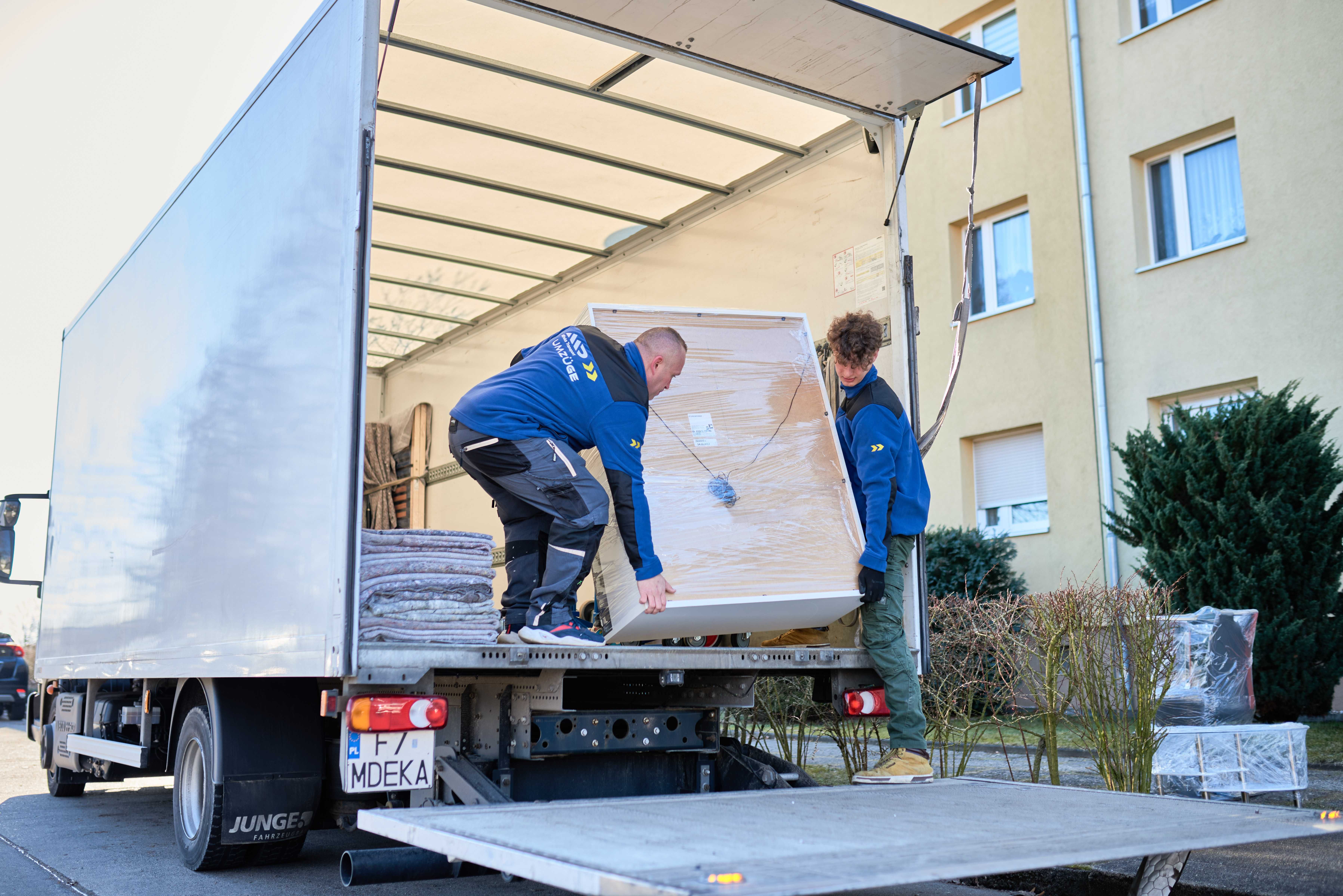 Przeprowadzki Transport Szwajcaria , Francja ,Hiszpania, Niemcy