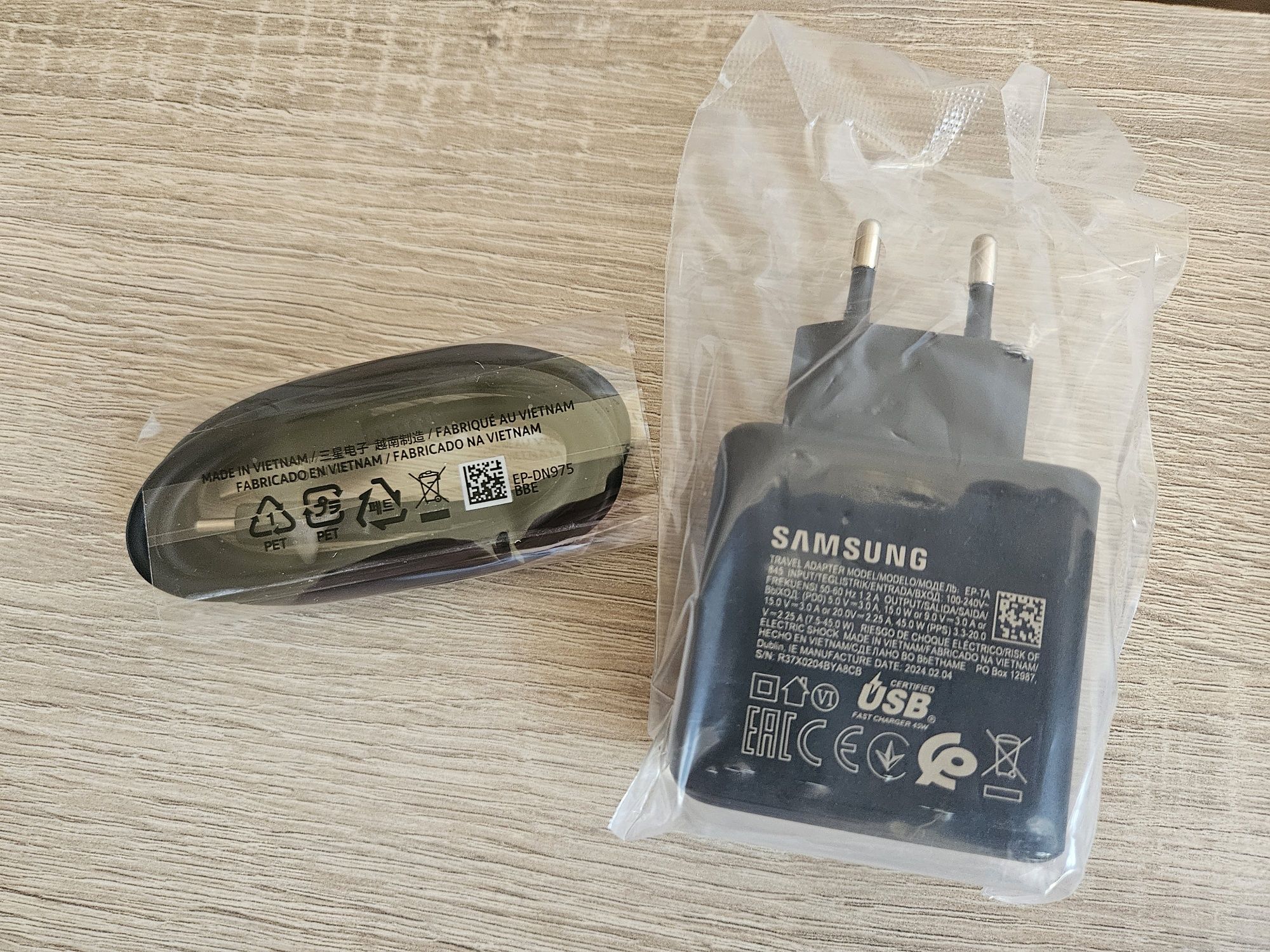 Ładowarka Samsung 45W + kabel 5A ! czarna nowa !