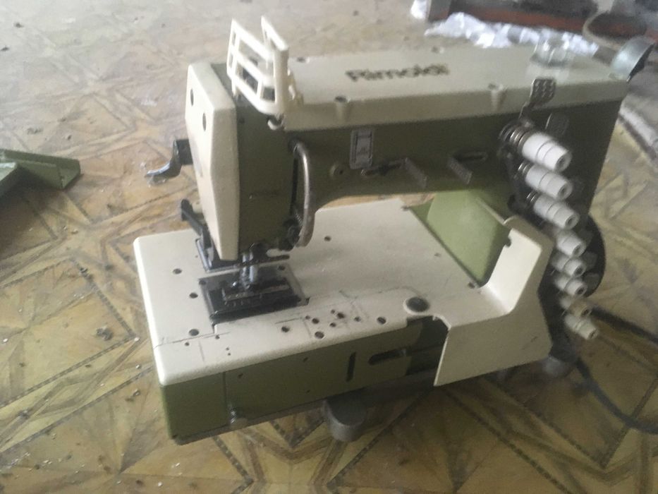 поясна девяти голкова машина швейна juki 2210