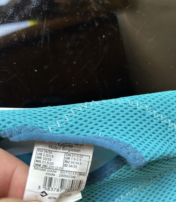 Buty do pływania Dechatlon