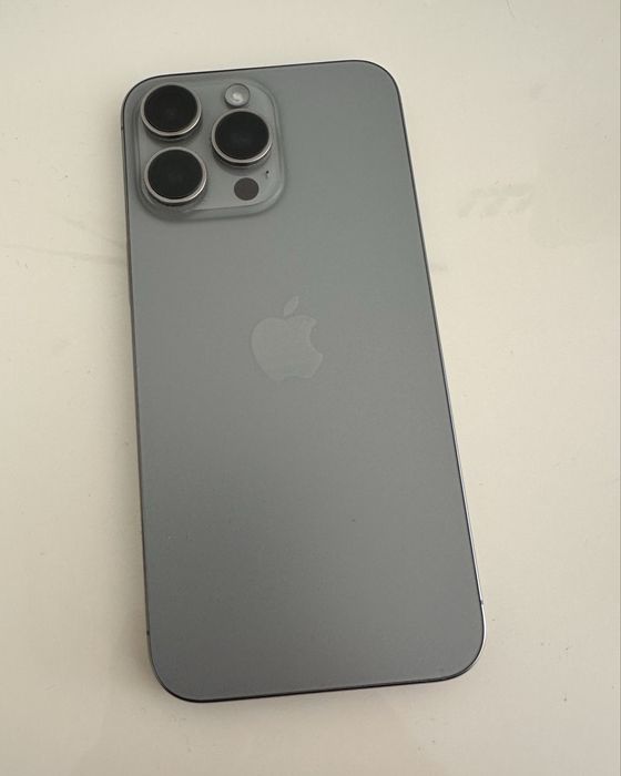 Iphone 15 Pro Max 256gb (Stan idealny)